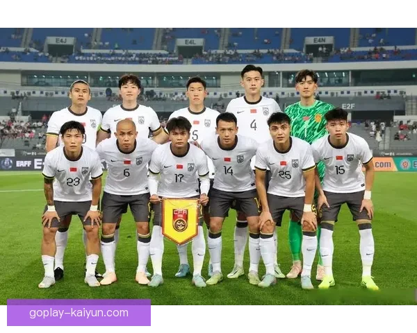 奥格斯堡阵容深度分析：主力位置竞争激烈，年轻球员展现潜力